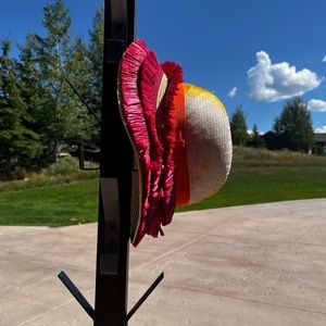 AUTHENTIC NEVER WORN MISSONI BEACH HAT